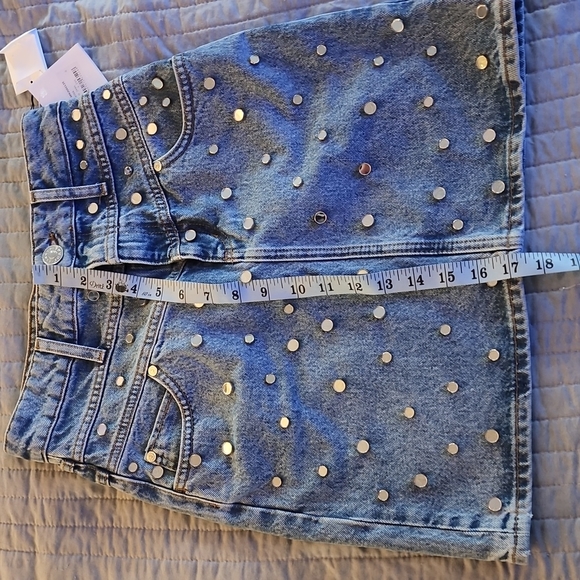 Beautiful Sandro Denim skirt - Picture 5 of 9